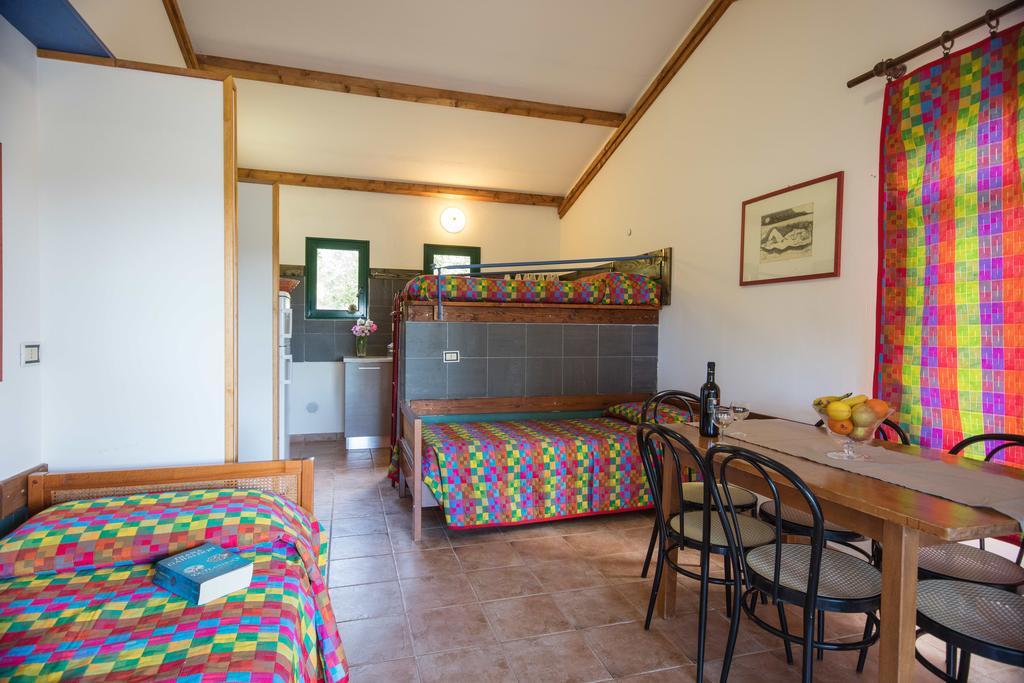 Il Borgo Centro Vacanze Guardistallo Exterior foto